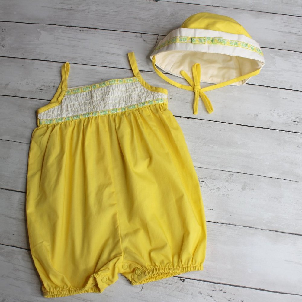 Vintage Baby Girl's Bubble Romper Shorts Bonnet Hat Set Size 6-9 Mo